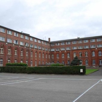 Vue extérieure du lycée